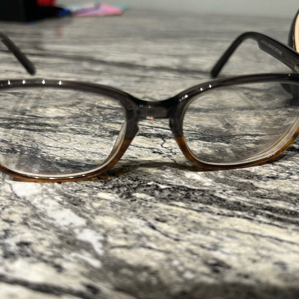 Silver Rectangular Glasses - image 3